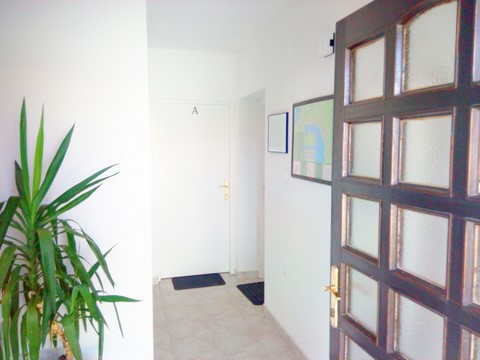 La lobby e l'ingresso agli appartamenti