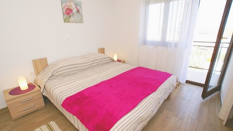 Schlafzimmer B